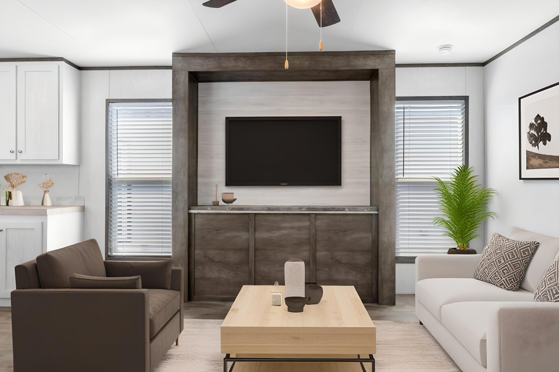 Featured home interior — photo 11
