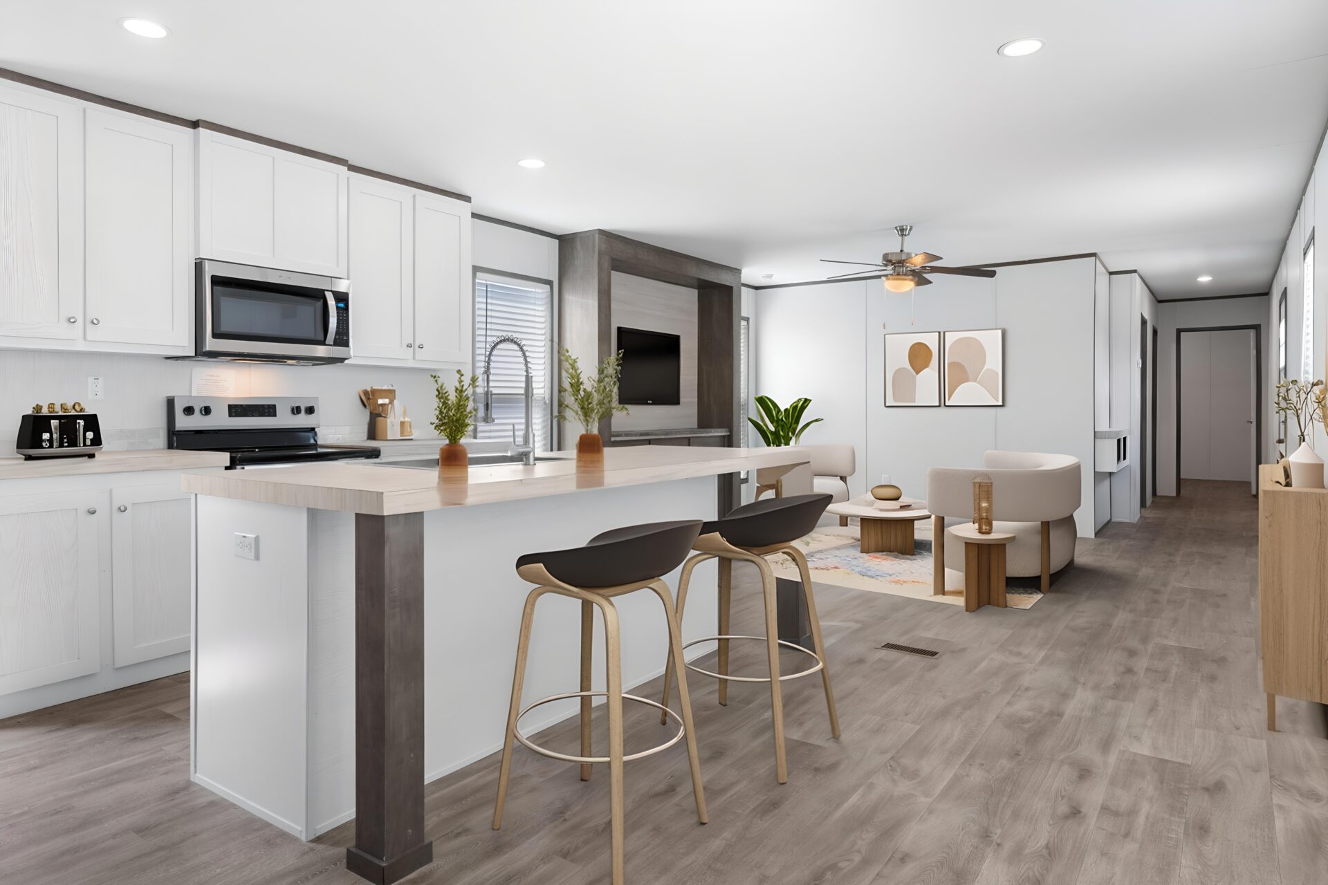 Featured home interior — photo 14