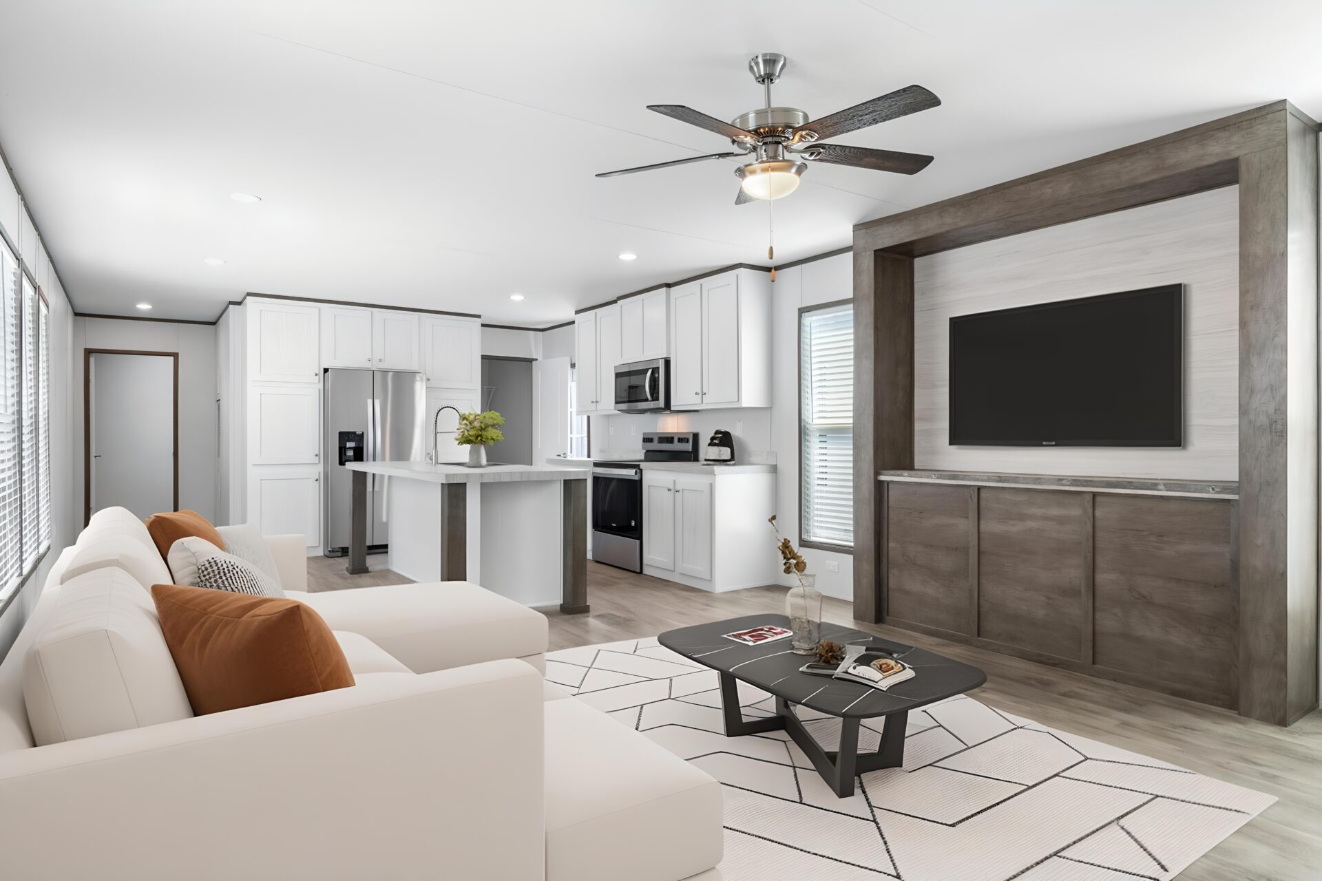 Featured home interior — photo 17